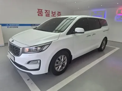Kia Canival · 2019 год