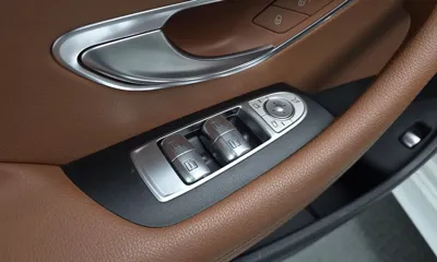 Mercedes-Benz E-Class 2019, 79846 км, за 28500000 KRW - фото 26