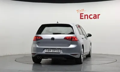 Volkswagen Golf 2015, 114551 км, за 13790000 KRW