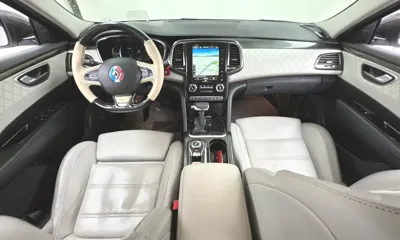 Renault-KoreaSamsung SM6 · 2017 год