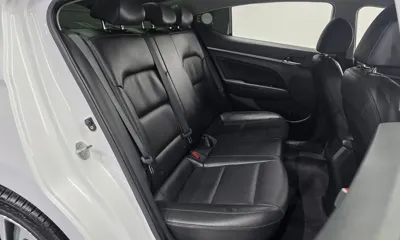Hyundai Avante 2017, 138143 км, за 8300000 KRW - фото 12