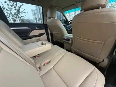 Toyota Highlander 2017, 95000 км, за 86800 CNY - фото 10