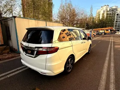 Honda Odyssey 2015, 110000 км, за 57800 CNY - фото 5