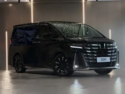 Toyota Vellfire 2023, 59000 км, за 708000 CNY