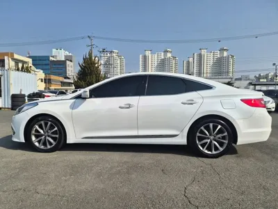 Hyundai Grandeur 2015, 160511 км, за 8300000 KRW