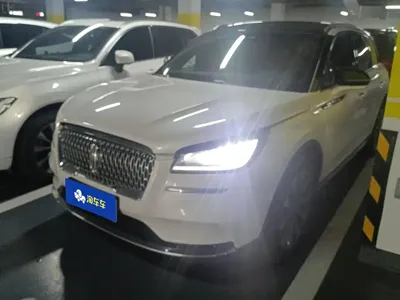 Lincoln Corsair · 2022 год