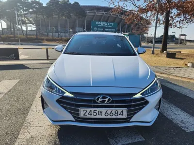 Hyundai Avante 2020, 96903 км, за 11200000 KRW