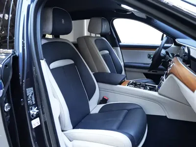 Rolls-Royce Ghost 2021, 35000 км, за 3480000 CNY - фото 9