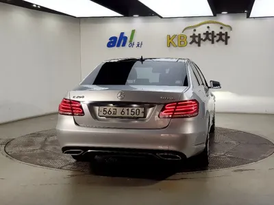 Mercedes-Benz E-Class 2015, 161186 км, за 9900000 KRW