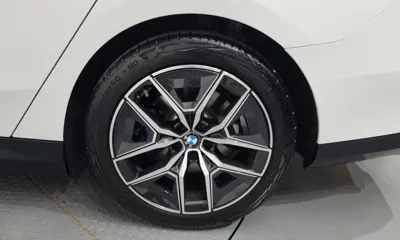 BMW 5-Series 2025, 2647 км, за 67900000 KRW - фото 21