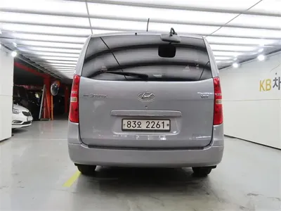 Hyundai Starex 2018, 234007 км, за 7600000 KRW