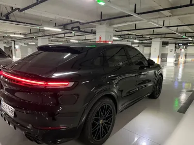 Porsche Cayenne 2025, 15800 км, за 195000000 KRW