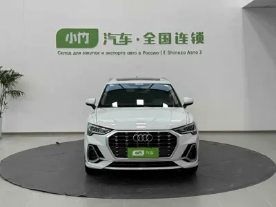 Audi Q3 2022, 49000 км, за 165000 CNY
