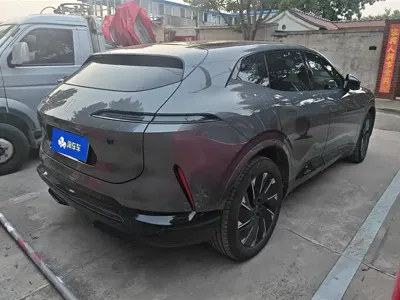 Avatr Avatr 07 2026, 11399 км, за 189800 CNY