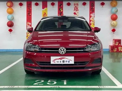 Volkswagen Polo 2020, 79000 км, за 43600 CNY - фото 2