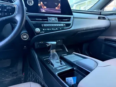Lexus ES 2022, 37000 км, за 139800 CNY - фото 12