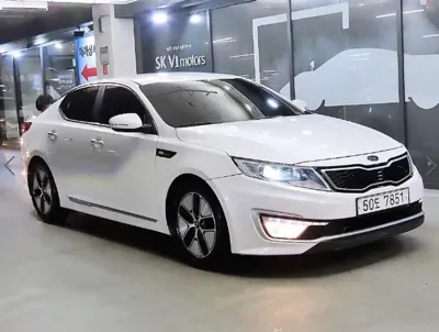 Kia K5 · 2012 год