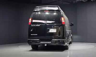 Chevrolet Express Van 2017, 93335 км, за 29900000 KRW