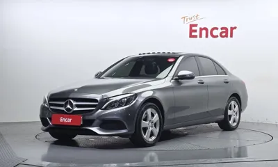 Mercedes-Benz C-Class · 2017 год