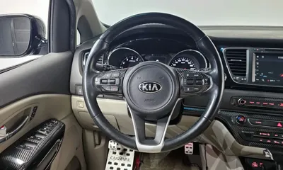 Kia Canival 2018, 104584 км, за 14500000 KRW - фото 12