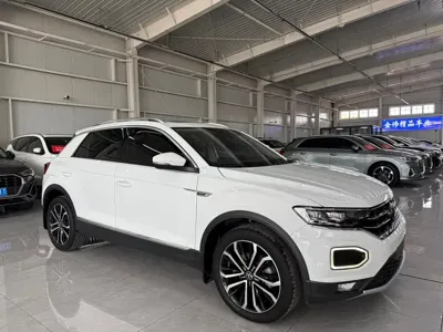 Volkswagen T-Roc 2022, 34000 км, за 113500 CNY