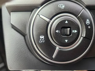 KG_Mobility_Ssangyong KORANDO 2018, 202657 км, за 8000000 KRW - фото 13