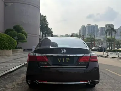 Honda Accord 2014, 130000 км, за 31800 CNY - фото 8