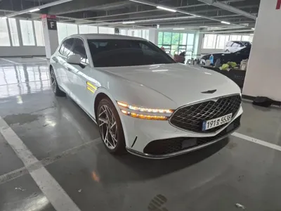 Genesis G90 2023, 132411 км, за 11160000 KRW