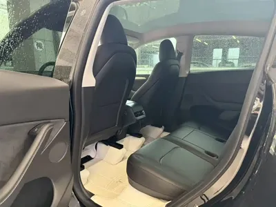 Tesla Model Y 2023, 27000 км, за 210000 CNY - фото 6