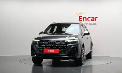 Audi SQ7 2026, 26 км, за 153800000 KRW - фото 3
