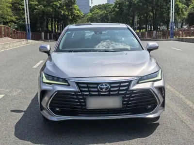 Toyota Avalon 2023, 83900 км, за 105100 CNY
