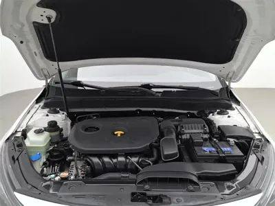 Kia K5 2016, 74500 км, за 32800 CNY - фото 6