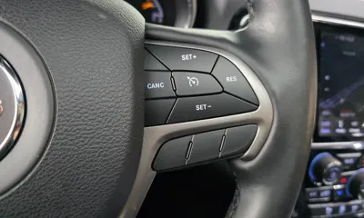 Jeep Cherokee 2019, 58759 км, за 17500000 KRW - фото 36