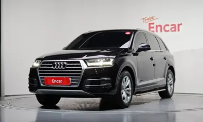 Audi Q7 · 2019 год
