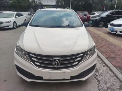 Baojun 310 2017, 80399 км, за 11299 CNY