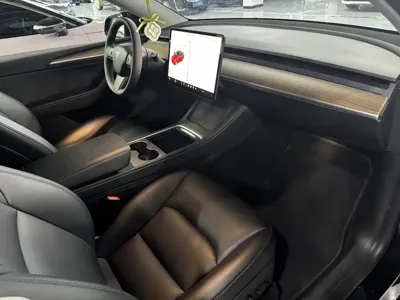 Tesla Model Y 2021, 52000 км, за 79800 CNY - фото 11
