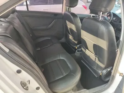 Volkswagen Santana 2016, 120000 км, за 18800 CNY - фото 8