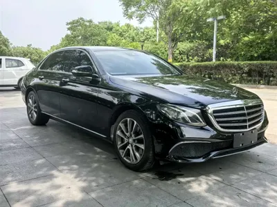Mercedes-Benz E-Class 2016, 150000 км, за 129800 CNY