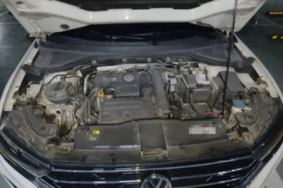 Volkswagen T-Roc 2018, 126100 км, за 55311.46 CNY - фото 21