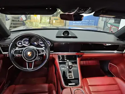 Porsche Panamera 2021, 44800 км, за 528800 CNY