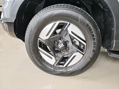 Dongfeng 郑州日产Z9 GE PHEV 2025, 18100 км, за 184200 CNY - фото 23