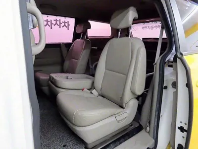 Kia Canival 2016, 328168 км, за 6900000 KRW - фото 6