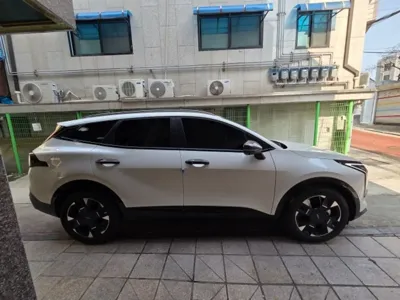 Kia Sportage 2025, 4645 км, за 13557.25 USD - фото 4