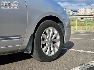 Kia Carens 2013, 74165 км, за 4700000 KRW - фото 18