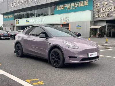 Tesla Model Y 2022, 63000 км, за 156000 CNY