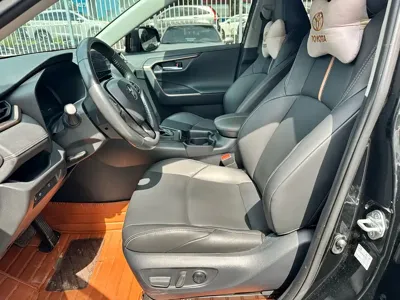 Toyota Wildlander 2024, 15000 км, за 111000 CNY - фото 9