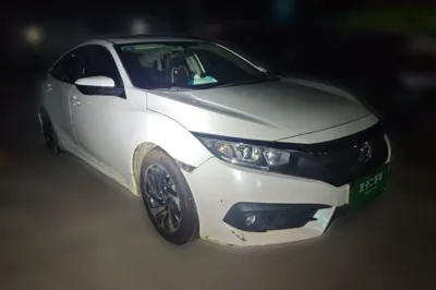Honda Civic 2016, 60500 км, за 50549.7 CNY
