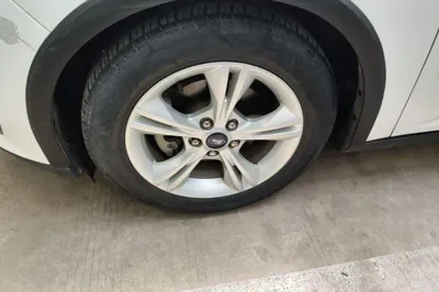 Ford Focus 2017, 46300 км, за 43033.81 CNY - фото 9