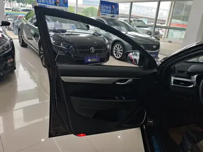 Geely Emgrand 2018, 48700 км, за 29700 CNY - фото 7