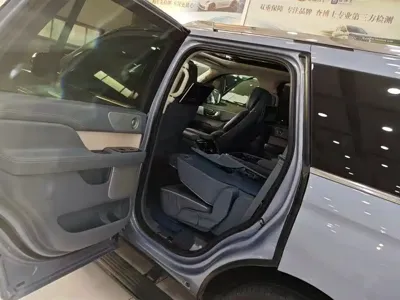 Lincoln Navigator 2019, 78800 км, за 418000 CNY - фото 5